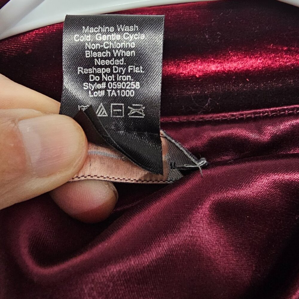 Vintage Dressbarn Burgundy Velour Blouse Button-Down Goth Grunge Whimsygoth 16W - Picture 6 of 7